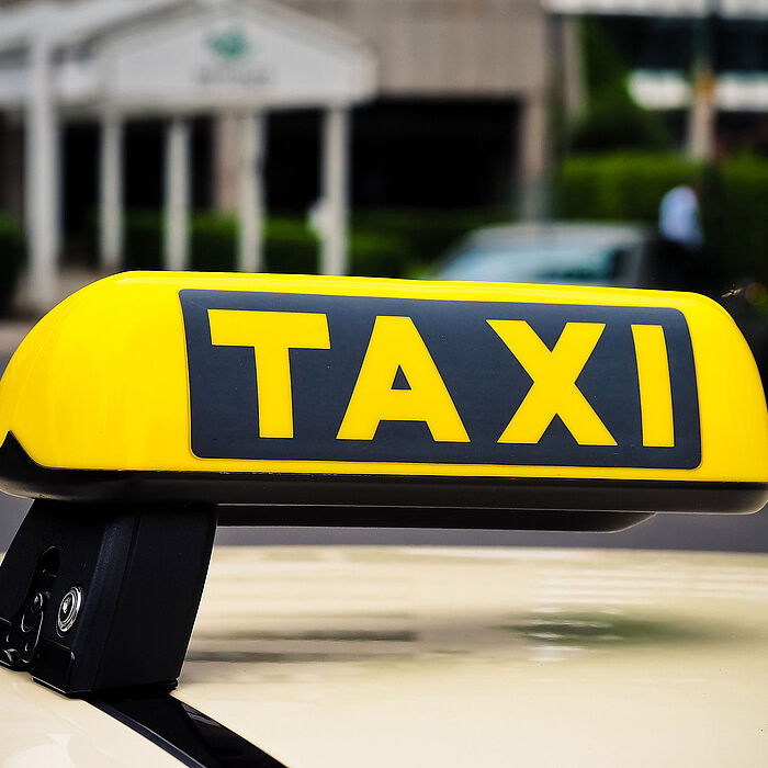 Taxi und Mietwagen - Informationen rund um die geschäftsmäßige Beförderung von Personen
