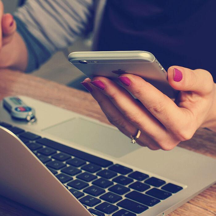 Online-Dienste - Alles online: Wunschkennzeichen, Abmeldung, Onlinezulassung 
