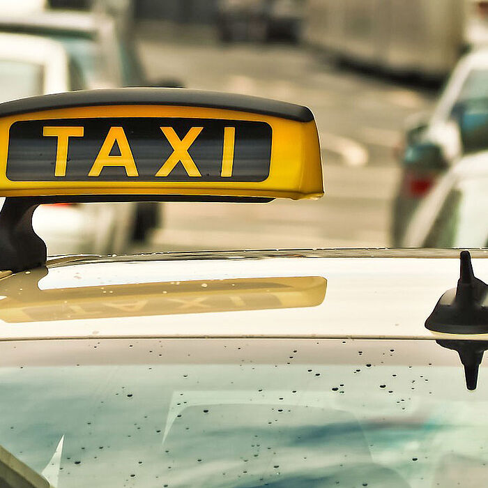 Fahrerlaubnis für Fahrgastbeförderung - Taxi und Mietwagen